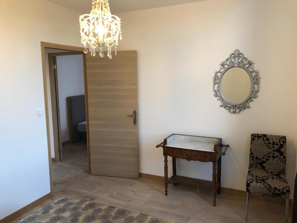 Chambres Au Chateau Du Mouillat Saint-Clair-de-la-Tour Zewnętrze zdjęcie