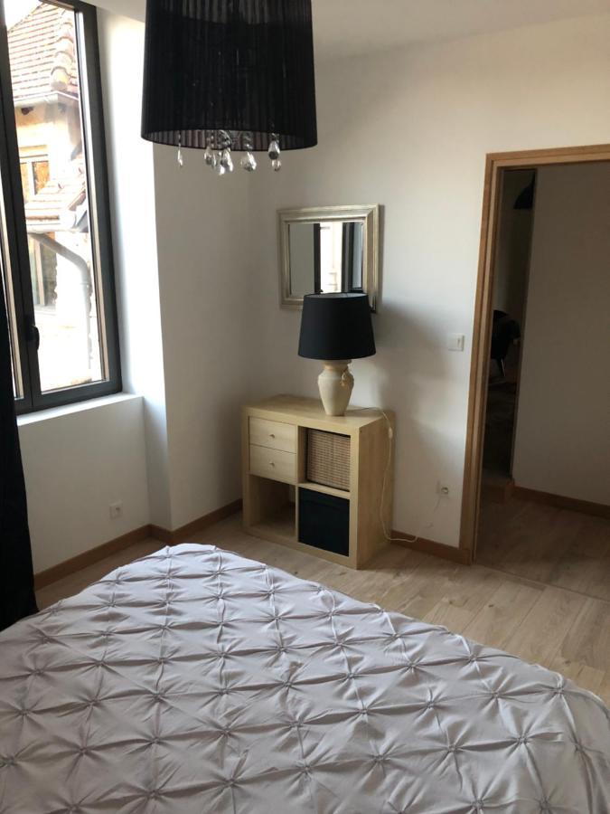 Chambres Au Chateau Du Mouillat Saint-Clair-de-la-Tour Zewnętrze zdjęcie