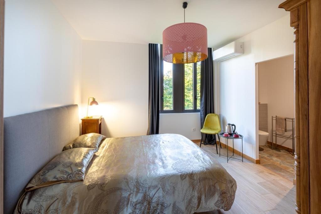 Chambres Au Chateau Du Mouillat Saint-Clair-de-la-Tour Zewnętrze zdjęcie